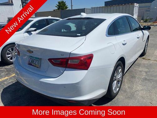 Summit White 2024 Chevrolet Malibu LT