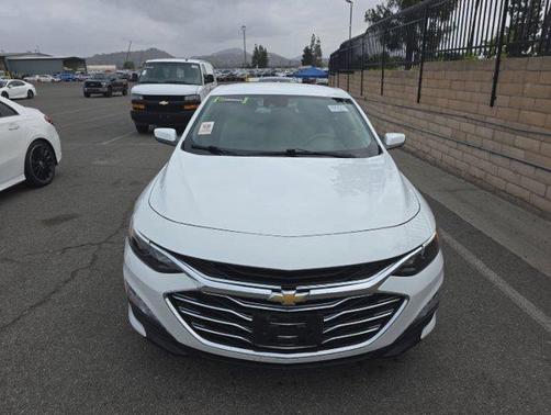 2022 Chevrolet Malibu FWD LT