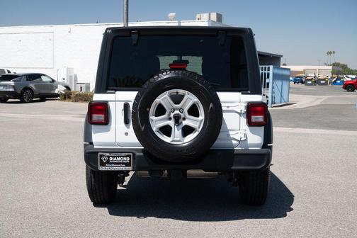 Bright White Clearcoat 2019 Jeep Wrangler Unlimited Sport