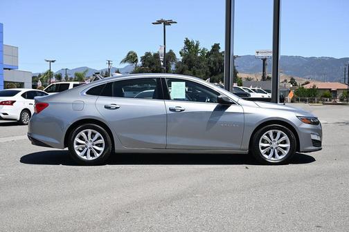 Sterling Gray Metallic 2023 Chevrolet Malibu FWD 1LT