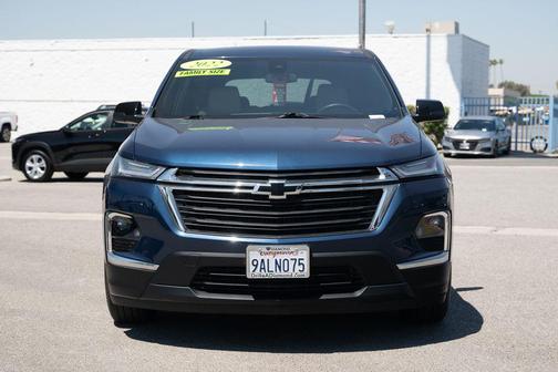 Northsky Blue Metallic 2022 Chevrolet Traverse LS
