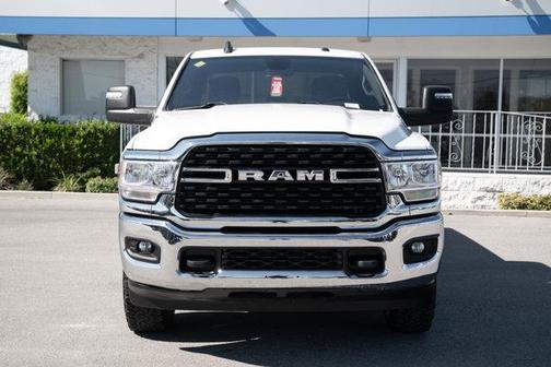 2023 RAM 2500 Big Horn Crew Cab 4x4 8' Box