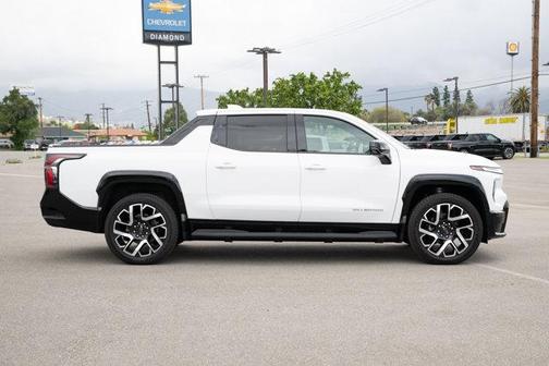 2024 Chevrolet Silverado EV RST