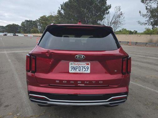 2021 Kia Sorento S