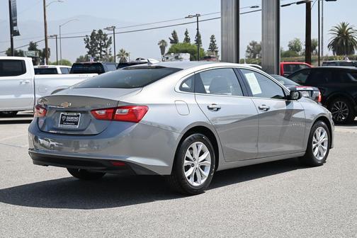 Sterling Gray Metallic 2024 Chevrolet Malibu FWD 1LT