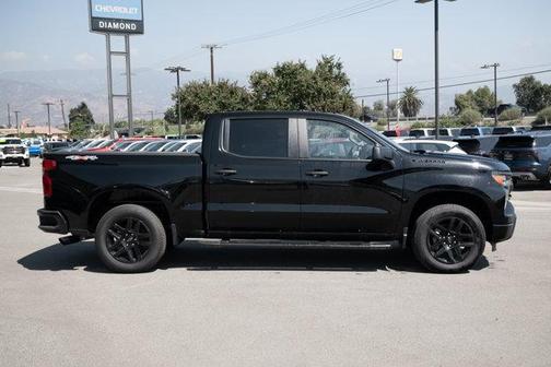 2025 Chevrolet Silverado 1500 Custom