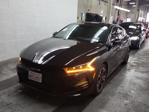 Ebony Black 2022 Kia K5 GT-Line