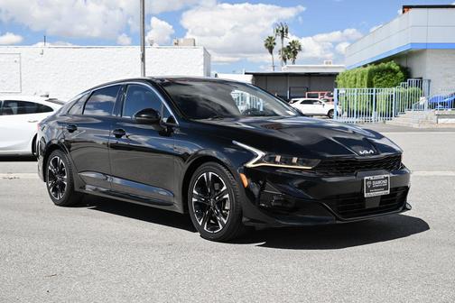 Ebony Black 2022 Kia K5 GT-Line