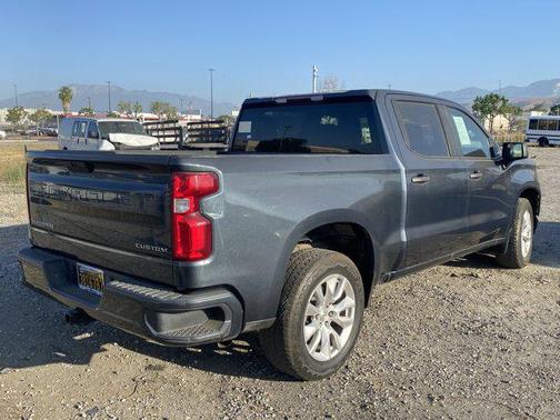2022 Chevrolet Silverado 1500 Custom
