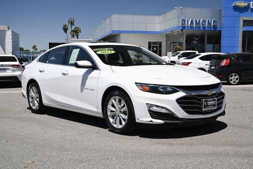 Summit White 2023 Chevrolet Malibu FWD 1LT