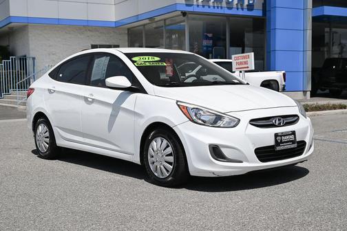 Century White 2016 Hyundai Accent SE