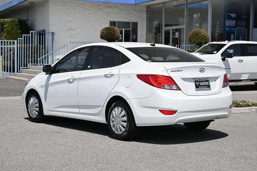 Century White 2016 Hyundai Accent SE