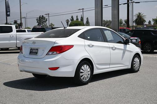 Century White 2016 Hyundai Accent SE