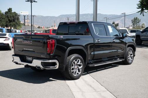 2022 GMC Sierra 1500 SLT