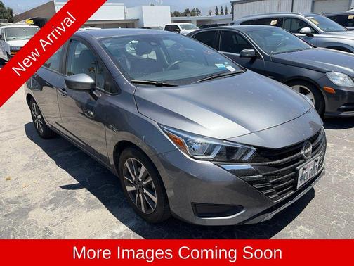 Gun Metallic 2023 Nissan Versa 1.6 SV