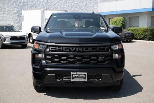 2025 Chevrolet Silverado 1500 Custom