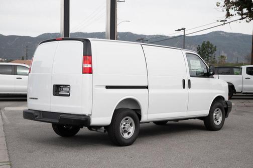 Summit White 2025 Chevrolet Express 2500 Work Van
