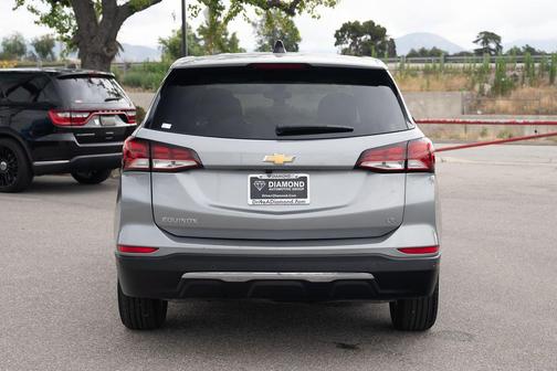 Sterling Gray Metallic 2024 Chevrolet Equinox 1LT