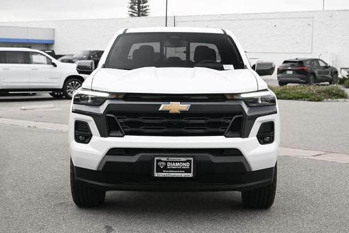 Summit White 2026 Chevrolet Colorado LT