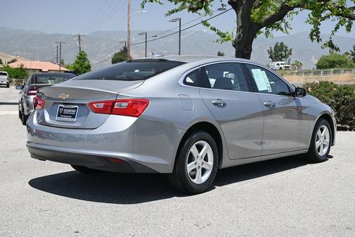 Sterling Gray Metallic 2024 Chevrolet Malibu FWD 1LT