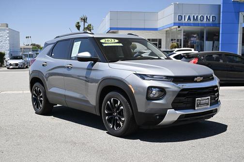 Sterling Gray Metallic 2023 Chevrolet Trailblazer LT