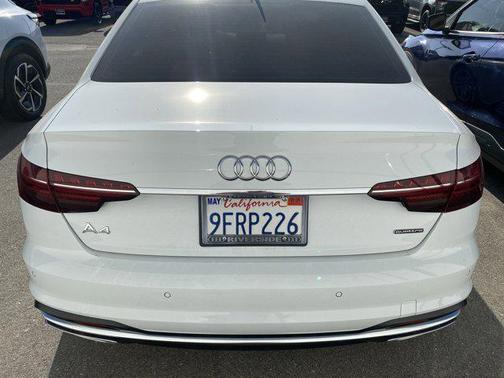 2023 Audi A4 45 S line Premium