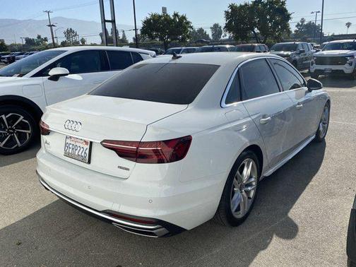 2023 Audi A4 45 S line Premium