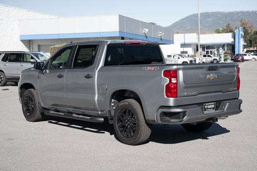 2025 Chevrolet Silverado 1500 Custom