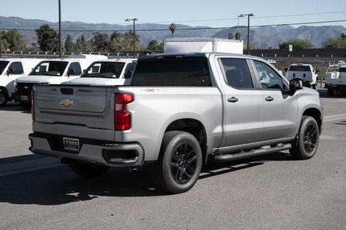 2025 Chevrolet Silverado 1500 Custom