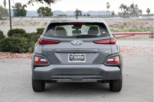 2021 Hyundai KONA SE