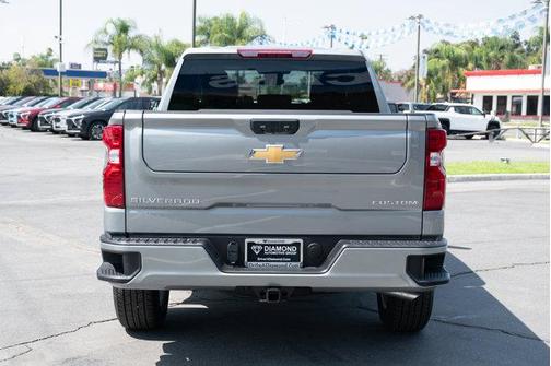 2025 Chevrolet Silverado 1500 Custom