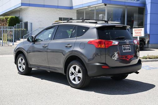 Magnetic Gray Metallic 2015 Toyota RAV4 XLE