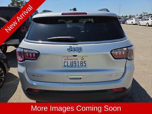 Silver Zynith Metallic Clearcoat 2024 Jeep Compass Latitude