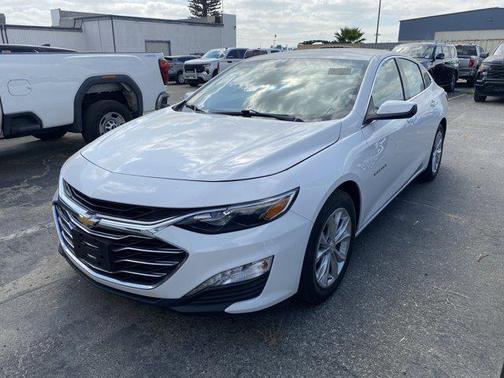 2022 Chevrolet Malibu FWD LT