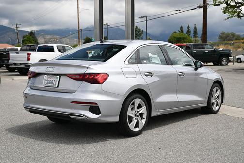 Florett Silver Metallic 2024 Audi A3 Premium