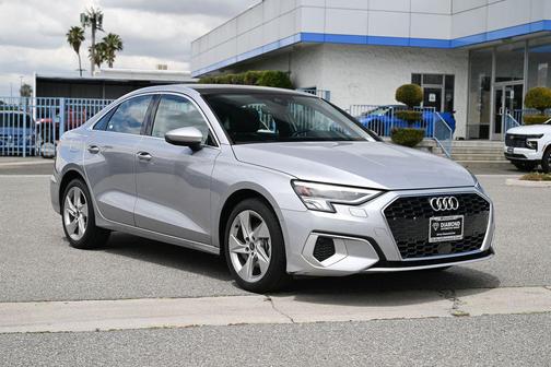 Florett Silver Metallic 2024 Audi A3 Premium