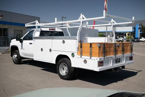 2025 Chevrolet Silverado 3500 WT