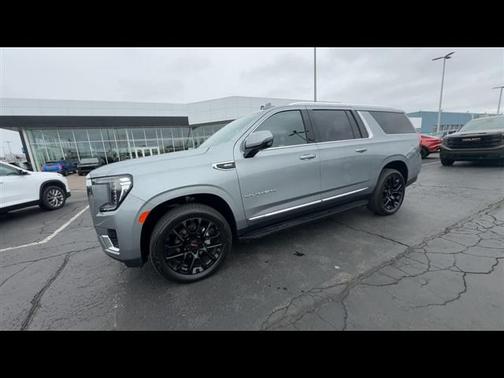 2024 GMC Yukon XL SLT