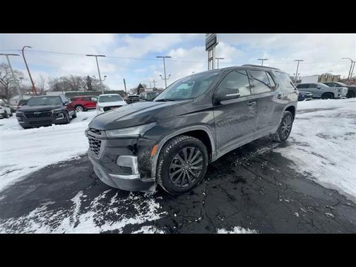 2023 Chevrolet Traverse RS