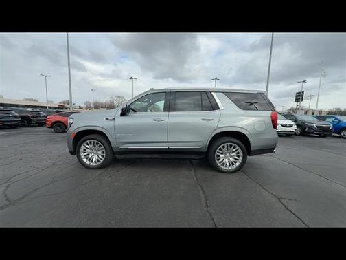 2024 GMC Yukon Denali