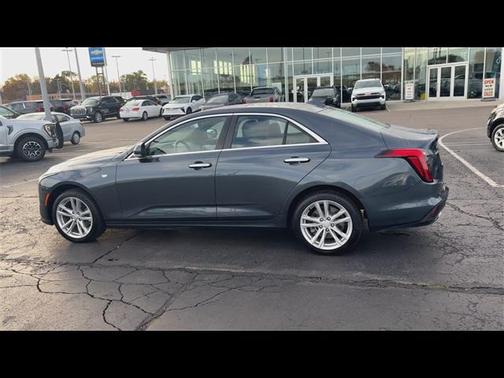 2022 Cadillac CT4 Luxury