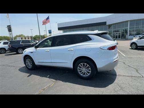 2023 Buick Enclave Essence FWD