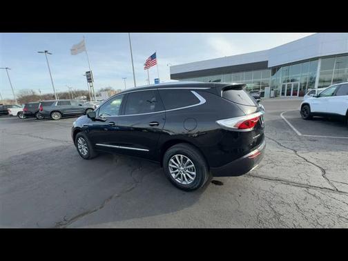 2023 Buick Enclave Essence FWD