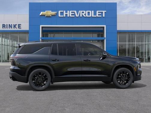 Mosaic Black Metallic 2026 Chevrolet Traverse LT