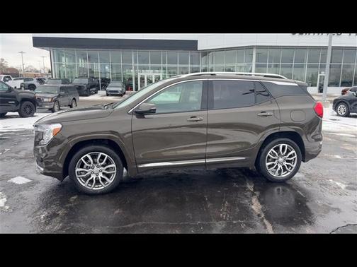 2023 GMC Terrain Denali