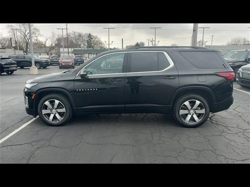 2022 Chevrolet Traverse LT Leather