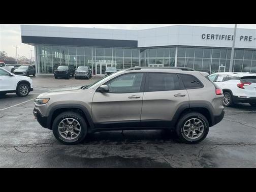 2020 Jeep Cherokee Trailhawk