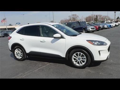2020 Ford Escape SE