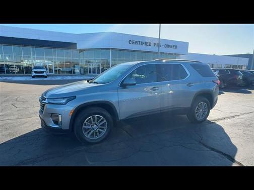 2023 Chevrolet Traverse LT Leather