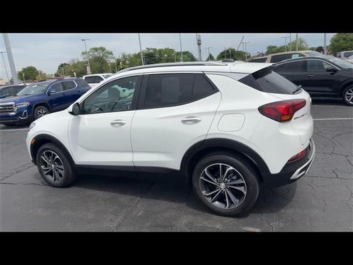 2022 Buick Encore GX Select
